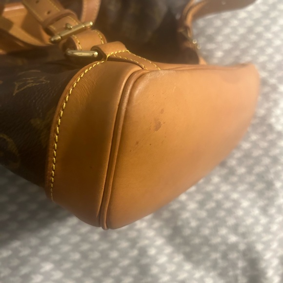Authentic Louis Vuitton Montsouris Monogram Backpack MM - Picture 5 of 16